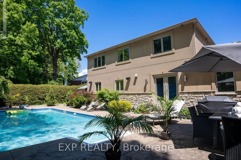 28293980/17-chesswood-court/pineglencountry-place/ottawa/ontario/K2E7E3_36