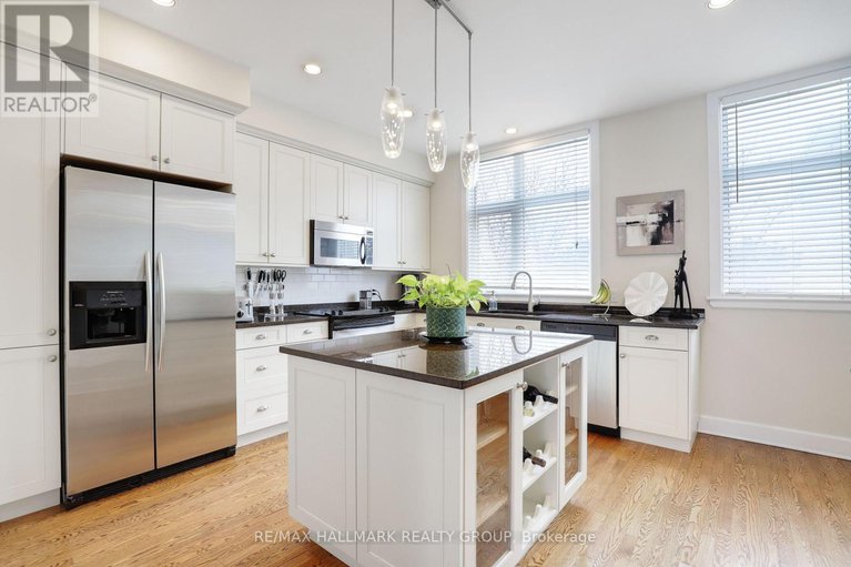 29354070/5-nautica-private-private/crystal-beach/ottawa/ontario/K2H1E5_14