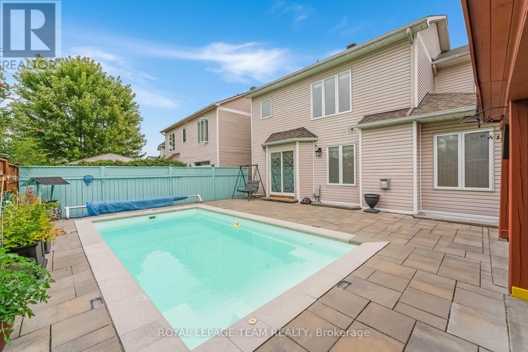 28771341/18-oakham-ridge/morgans-grantsouth-march/ottawa/ontario/K2K3B3_32