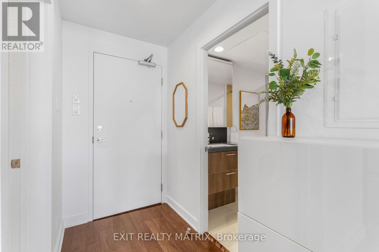 28997581/749-340-mcleod-street/ottawa-centre/ottawa/ontario/K2P1A4_7