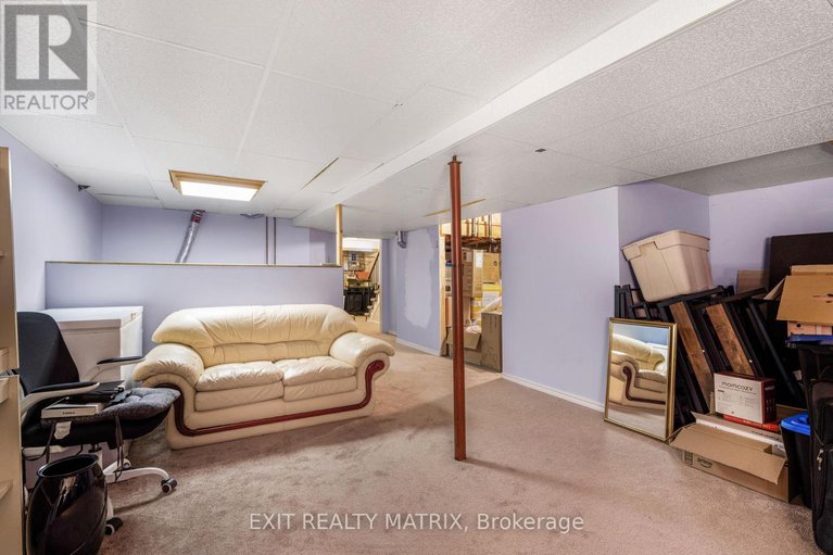 28853609/26-42-oakhaven-private/overbrookcastle-heights/ottawa/ontario/K1K4K1_23