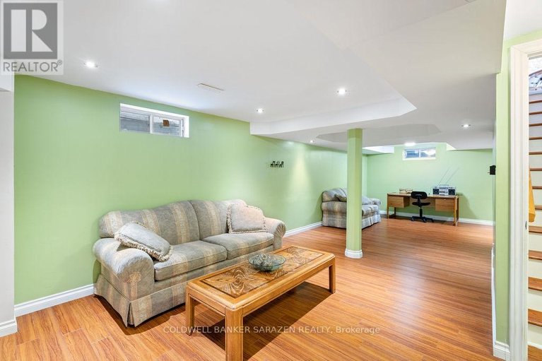 29282717/1040-karsh-drive/hunt-club-park/ottawa/ontario/K1G4M9_82