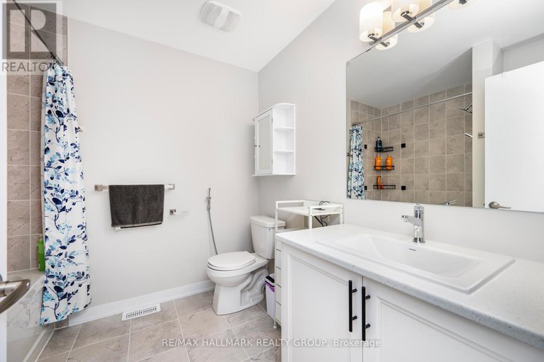 28906810/351-falsetto-street/mer-bleuebradley-estatesanderson-park/ottawa/ontario/K1W0S6_22