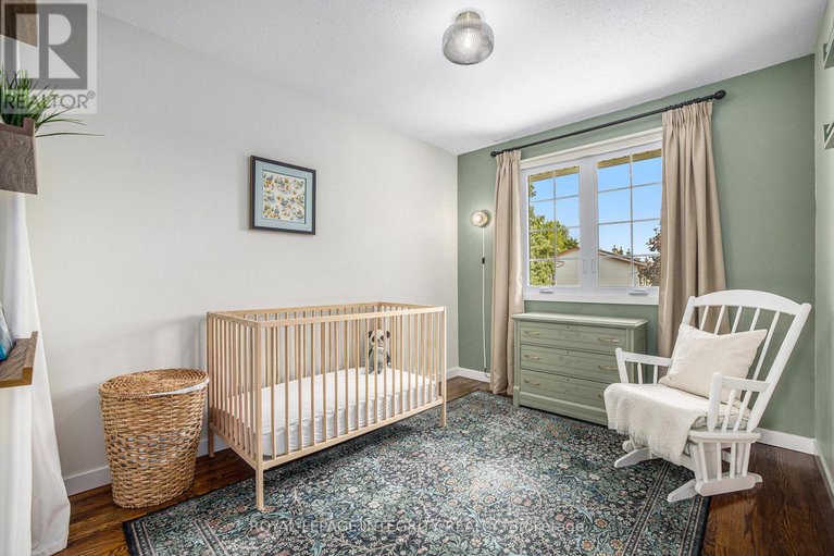 28641296/135-monterey-drive/leslie-park/ottawa/ontario/K2H7A9_18