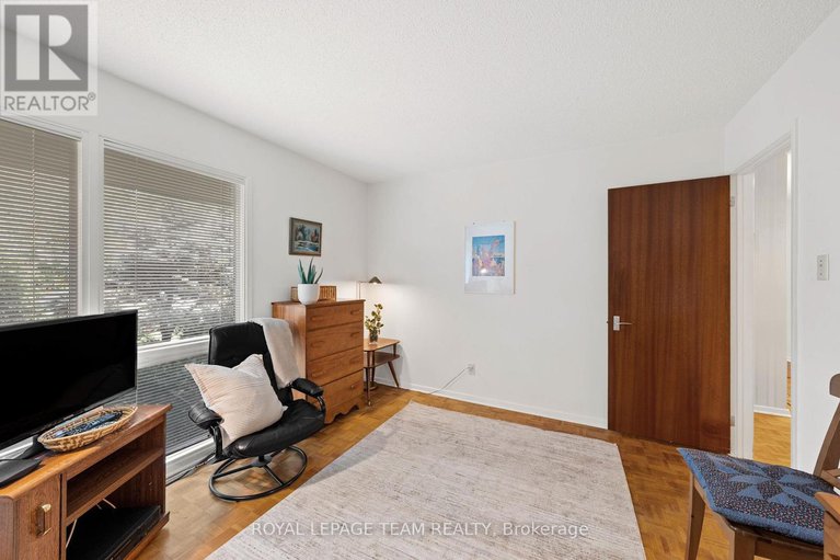 28883256/22-pellan-crescent/beaverbrook/ottawa/ontario/K2K1J5_19