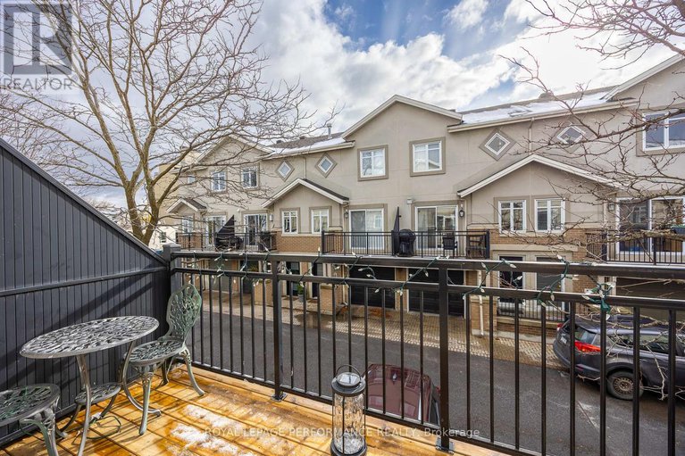 29102849/9-panorama-private/ottawa-west/ottawa/ontario/K1Y4X1_44