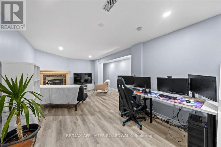 29123798/34-woodgate-way/longfields/ottawa/ontario/K2J4C9_30