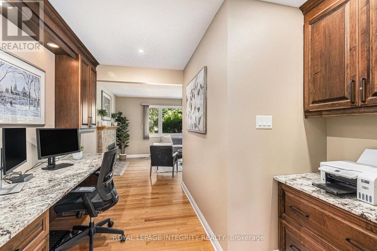 28620612/16-ember-glow-court/stittsville-central/ottawa/ontario/K2S1C3_12