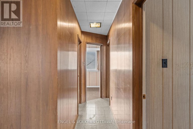 29184532/2626-elmhurst-street/queensway-terrace-north/ottawa/ontario/K2B7N6_39