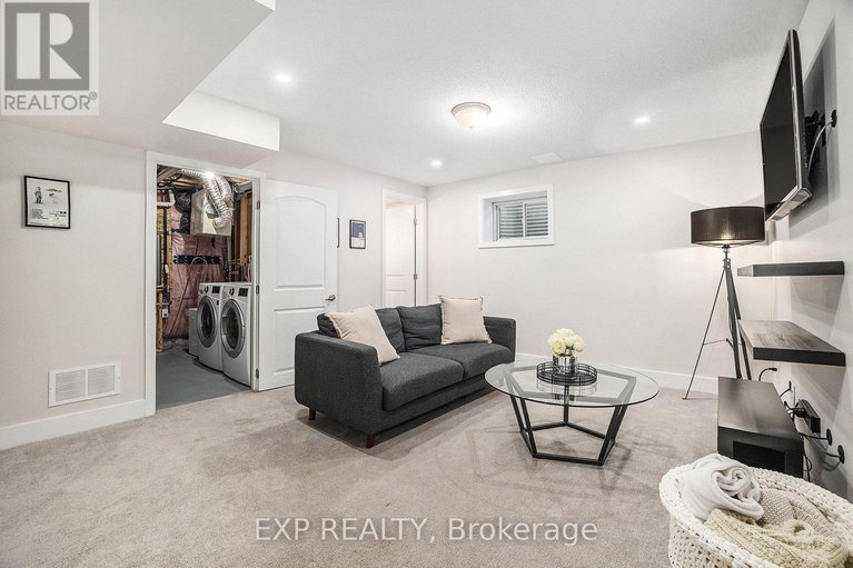 28527433/63-pelham-crescent/goulbourn-twp-from-franktown-rdsouth-to-rideau/ottawa/ontario/K0A2Z0_23
