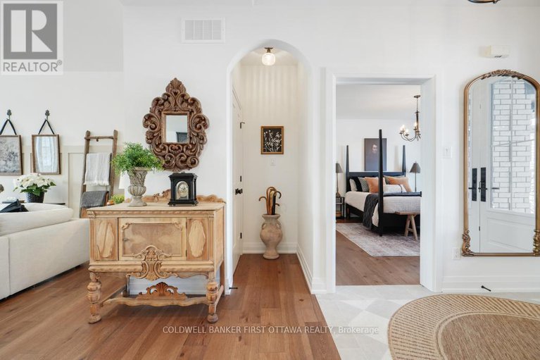 29348578/179-glenncastle-drive/carp/ottawa/ontario/K0A1L0_5