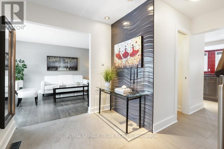 29633667/28-holitman-drive/knollsbrook/ottawa/ontario/K2J2A9_4