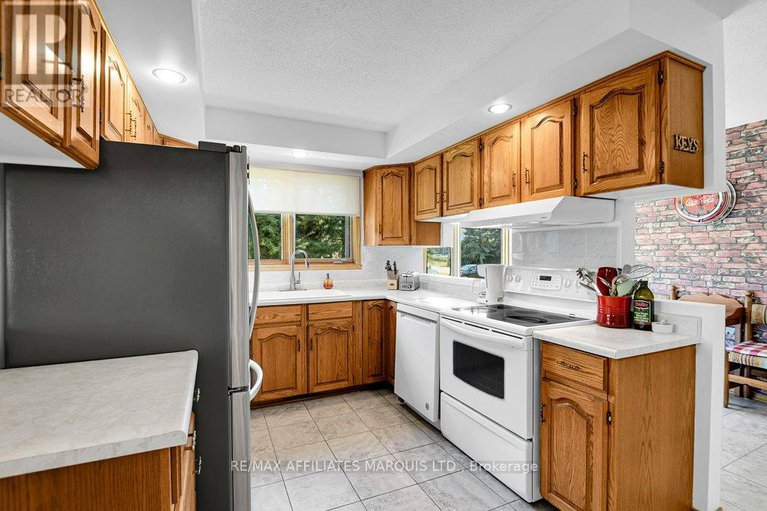28766999/6711-gilmore-hill-road/south-glengarry-charlottenburgh-twp/south-glengarry/ontario/K6H7J3_12