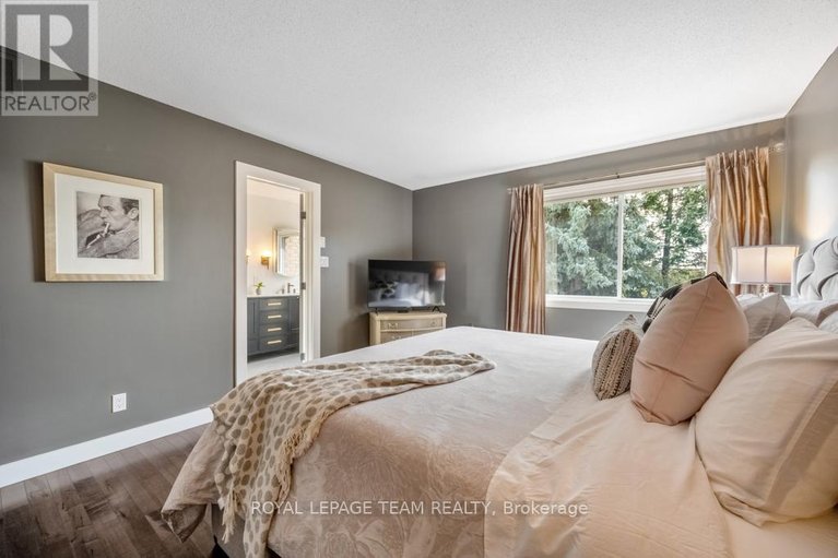 29676551/103-dunbarton-court/cardinal-glen/ottawa/ontario/K1K4L5_19