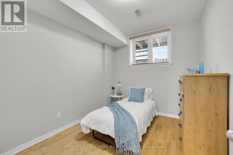 29166577/4-577-reardon-private/heron-gateindustrial-park/ottawa/ontario/K1V2K9_41