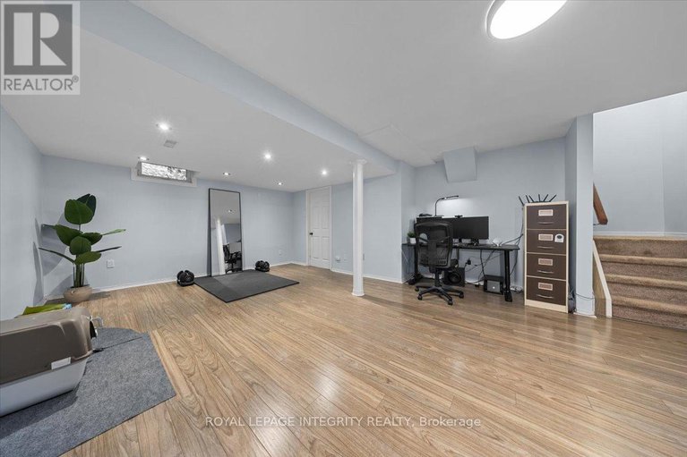28813112/3759-autumnwood-street/emerald-woodssawmill-creek/ottawa/ontario/K1T2G7_32
