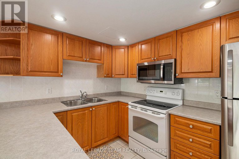 28632770/507-320-centrum-boulevard/bilberry-creekqueenswood-heights/ottawa/ontario/K1E3X9_4