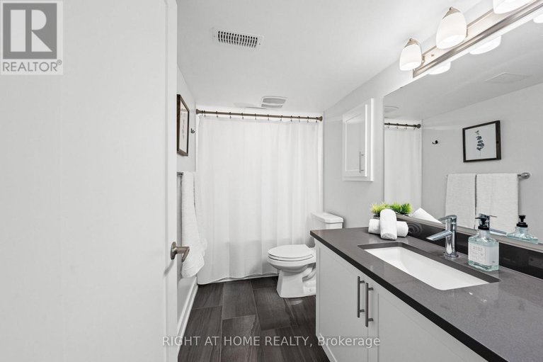 29398268/424-golden-springs-drive/riverside-southgloucester-glen/ottawa/ontario/K4M0B9_44