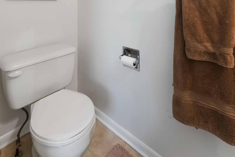 28770609/70-43-stokes-crescent/glencairnhazeldean/ottawa/ontario/K2L2Z5_17