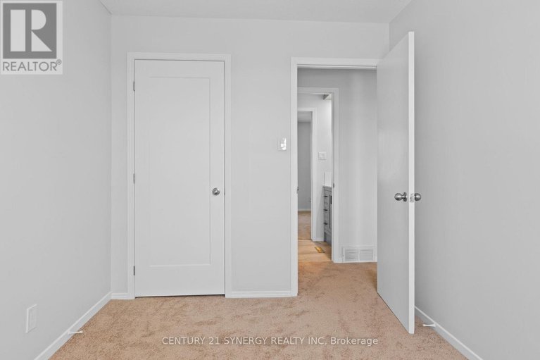 29413275/22-1963-fairglen-mews/blackburn-hamlet-south/ottawa/ontario/K1B5A5_27