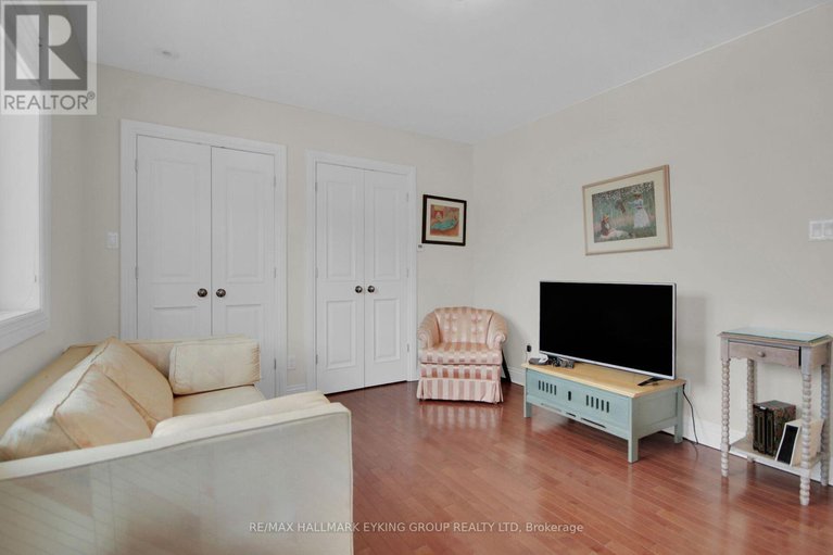 29252195/121-macdonald-street/ottawa-centregolden-triangle/ottawa/ontario/K2P1H7_36