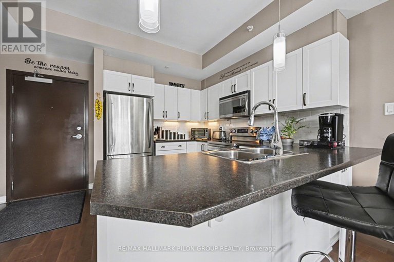 29542217/403-230-titanium-private/convent-glen-north/ottawa/ontario/K1C0C1_5