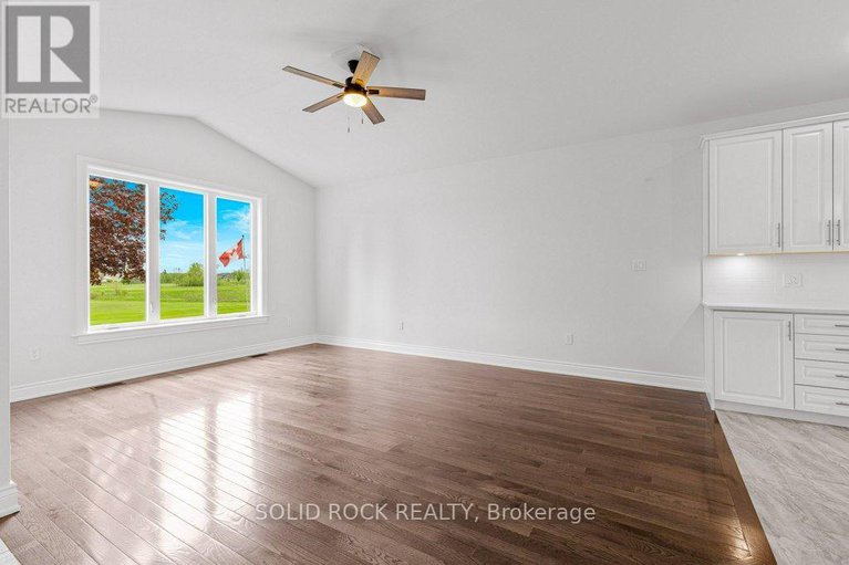 28351753/30-lakeview-drive/iroquois/south-dundas/ontario/K0E1K0_9