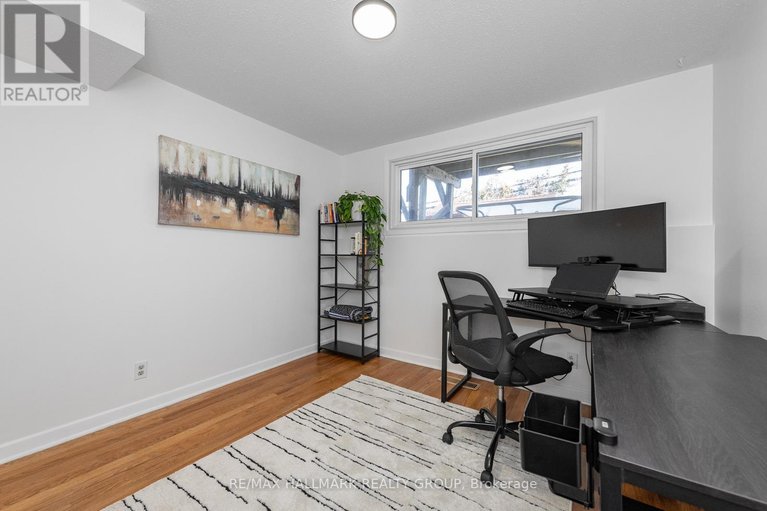 29585556/20-mulvagh-avenue/borden-farmstewart-farmcarleton-heightsparkwood-hills/ottawa/ontario/K2E6M6_29