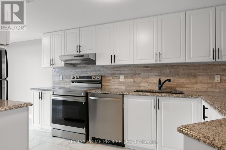 29217498/166-bluestone-private/avalon-west/ottawa/ontario/K4A0X7_15