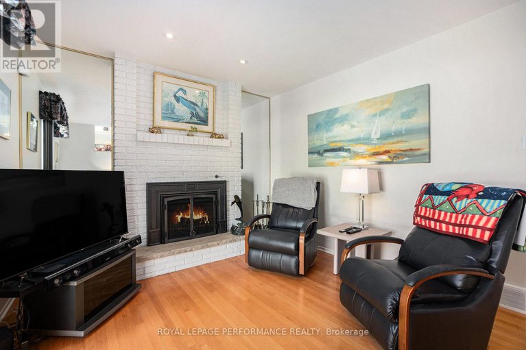 28777334/4362-whittaker-crescent/pineview/ottawa/ontario/K1B4P2_19