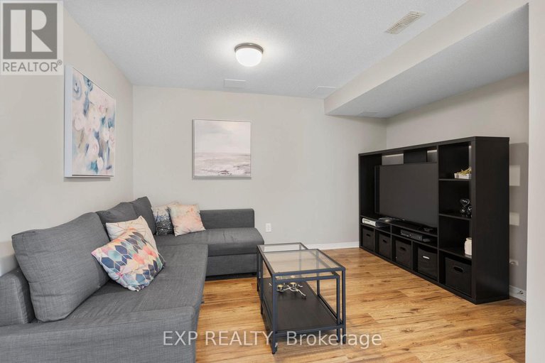 28582296/225-kincardine-drive/glencairnhazeldean/ottawa/ontario/K2V1C5_20