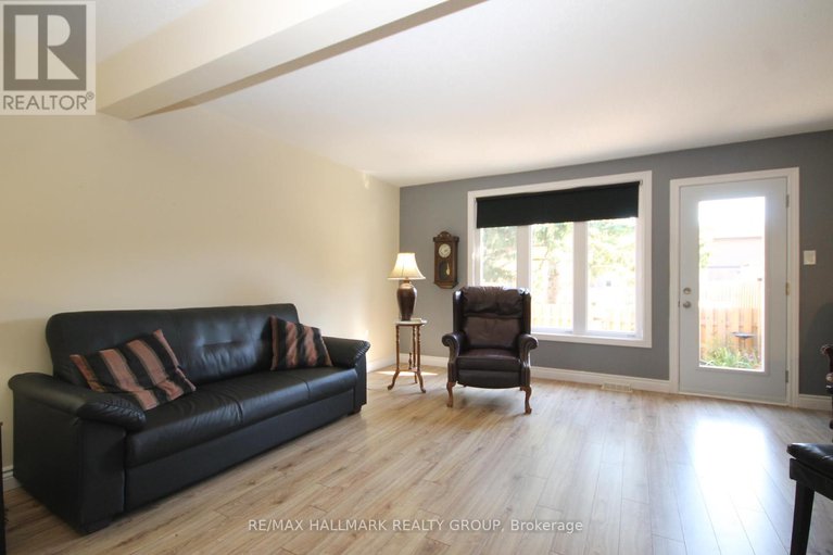 28961458/49-bellman-drive/arlington-woods/ottawa/ontario/K2H8S4_6