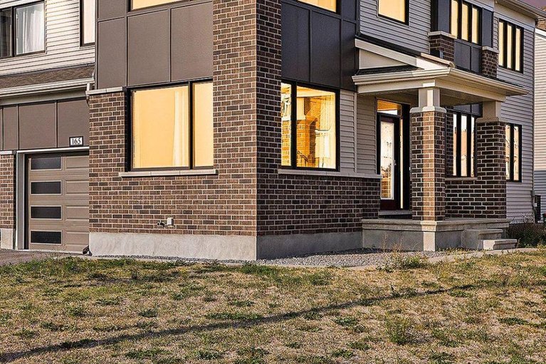 29589396/165-yearling-circle/richmond/ottawa/ontario/K0A2Z0_1