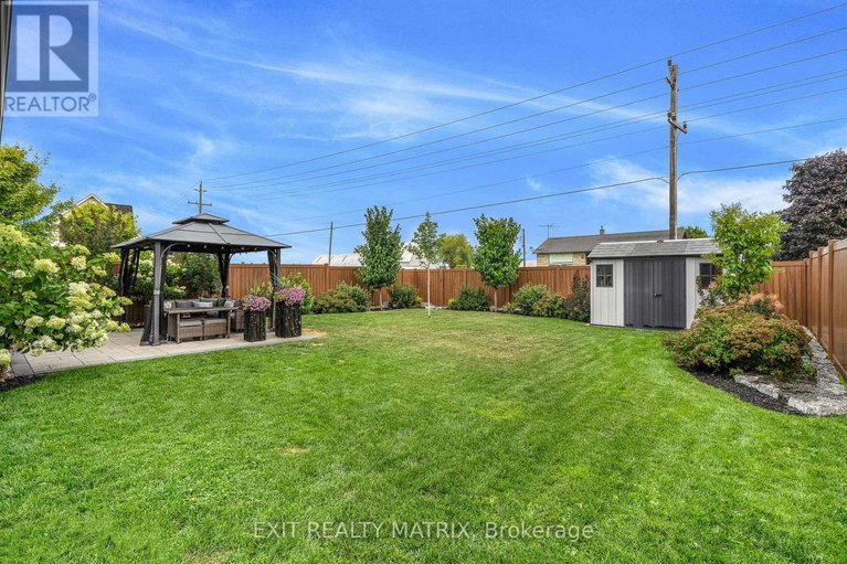 28751723/56-nancy-street/embrun/russell/ontario/K0A1W0_17
