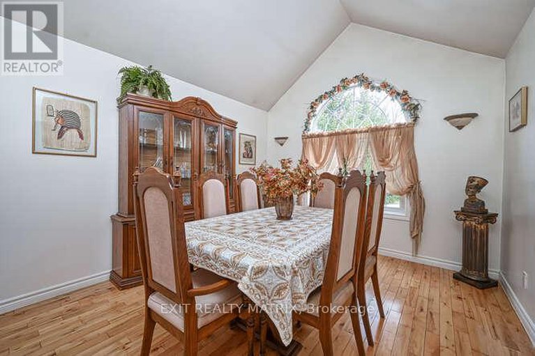 29252199/2573-mitchell-street/osgoode-twp-north-of-reg-rd-6/ottawa/ontario/K0A2P0_18