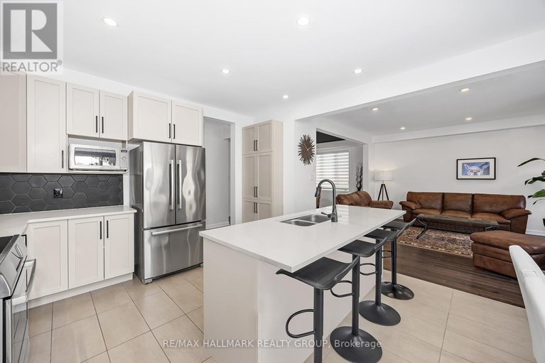 28574225/756-cappamore-drive/half-moon-bay/ottawa/ontario/K2J6W3_10