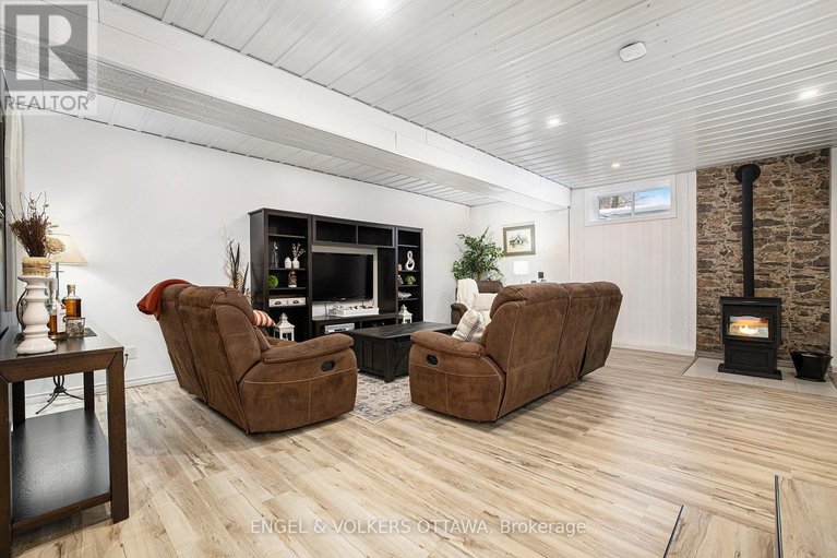 27983809/741-drummond-con-12c-road/drummond-n-elmsley-drummond-twp/drummondnorth-elmsley/ontario/K7C3P1_23