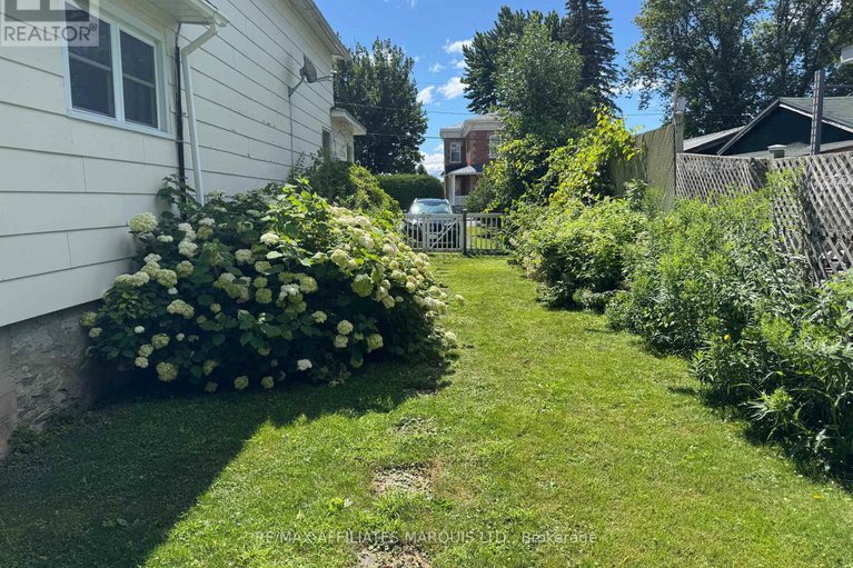 29370938/25-oak-street/lancaster/south-glengarry/ontario/K0C1N0_10