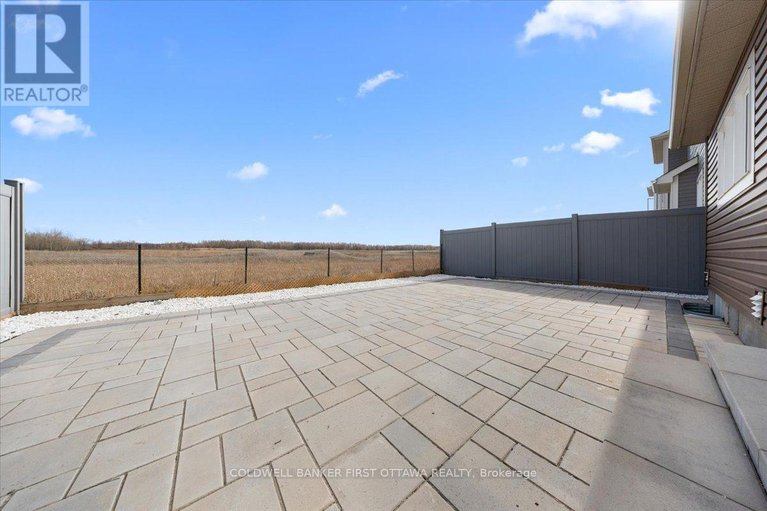 29656055/355-sweetclover-way/avalon-west/ottawa/ontario/K4A1E6_21