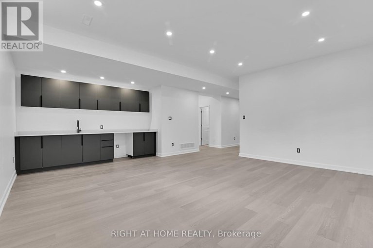 28825536/103-fieldrow-street/meadowlandscrestview/ottawa/ontario/K2G2Y8_38