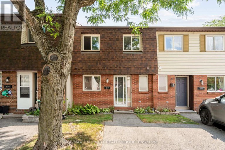 28815319/88-3014-olympic-way/blossom-parkleitrim/ottawa/ontario/K1T1Y4_1