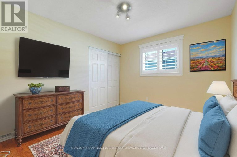 29039084/30-chickasaw-crescent/bridlewood/ottawa/ontario/K2M1M5_30