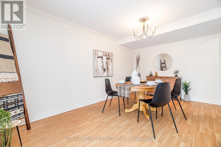 29239640/22-550-straby-avenue/overbrookcastle-heights/ottawa/ontario/K1K1H1_9