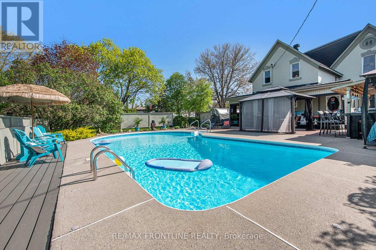 29431396/2-george-street-n/smiths-falls/smiths-falls/ontario/K7A1X9_35