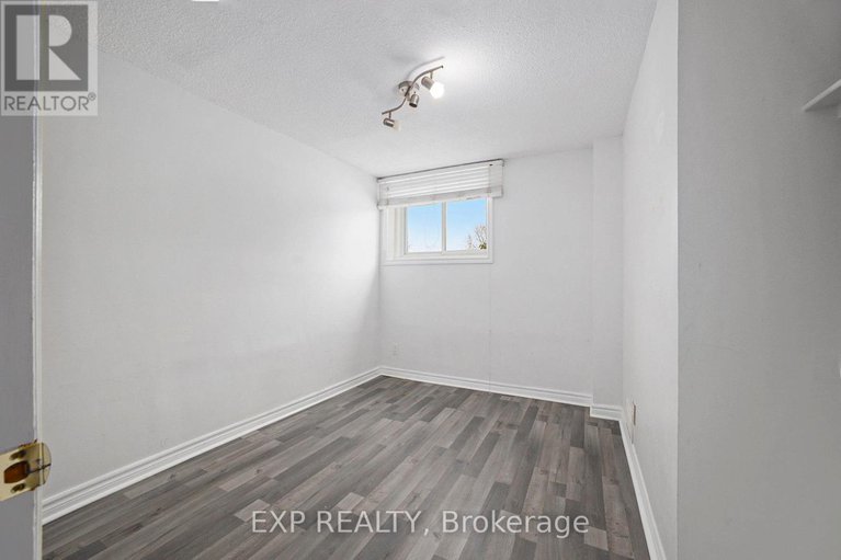 29126808/159-castlefrank-road/glencairnhazeldean/ottawa/ontario/K2L1T3_19