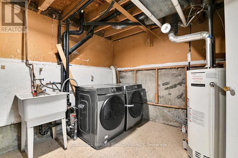 29151474/54-greenboro-crescent/hunt-club-parkgreenboro/ottawa/ontario/K1T1W5_4