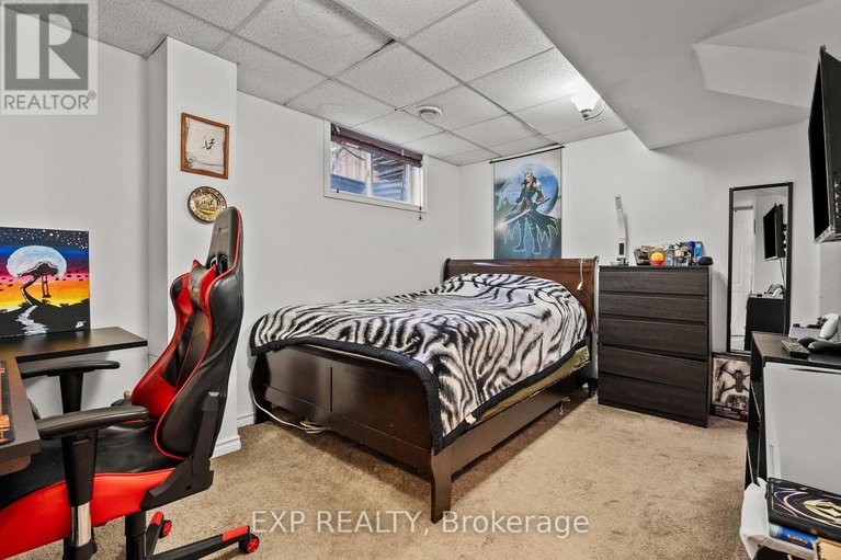 29638664/1582-blohm-drive/hunt-club-park/ottawa/ontario/K1G5K4_36