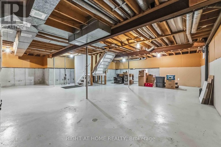 29601231/27-mcclure-crescent/katimavik/ottawa/ontario/K2L2H1_41