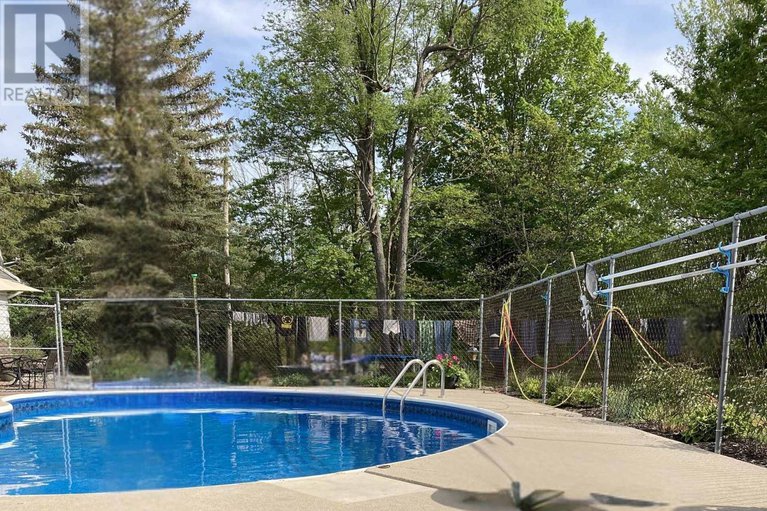 29392400/834-south-gower-drive/north-grenville-twp-kemptville-east/north-grenville/ontario/K0G1J0_30