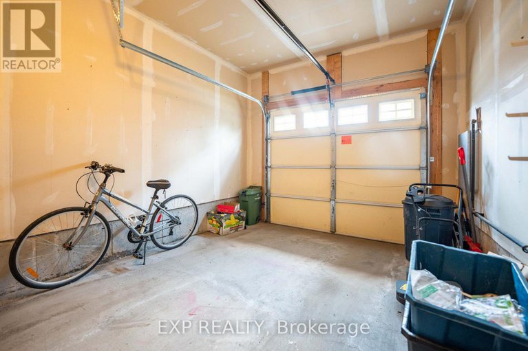 29123132/504-barholm-private/mer-bleuebradley-estatesanderson-park/ottawa/ontario/K4B1H9_29